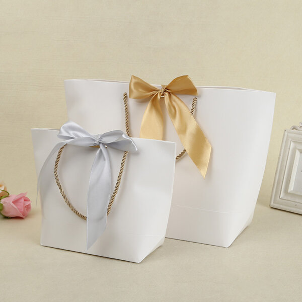 White Paper Luxury Gift Bags With Handle Ribbon Bow Tie - Darling packing