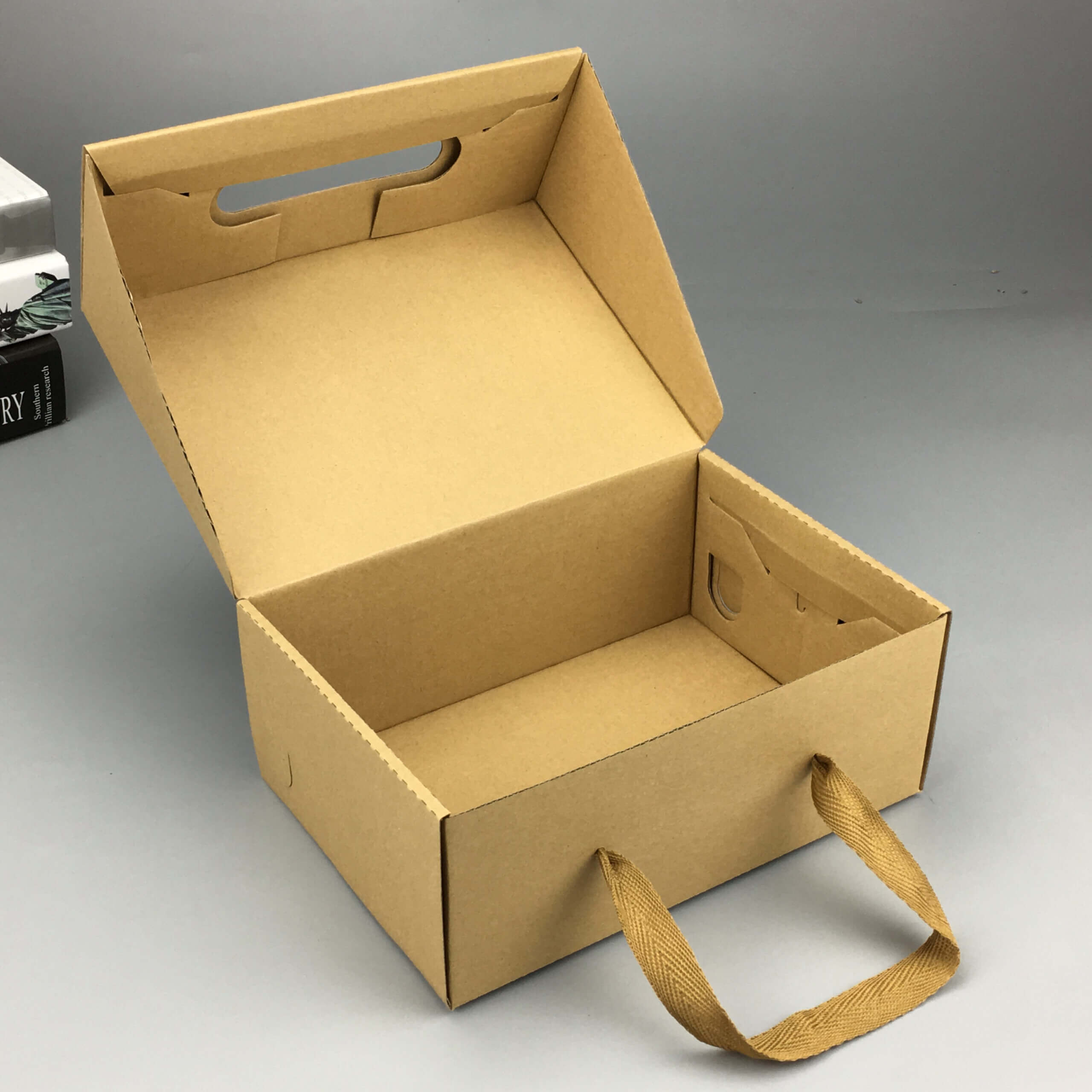 Custom Printed Logo Eco Corrugated Cardboard Gift Shoes Box With Handle 