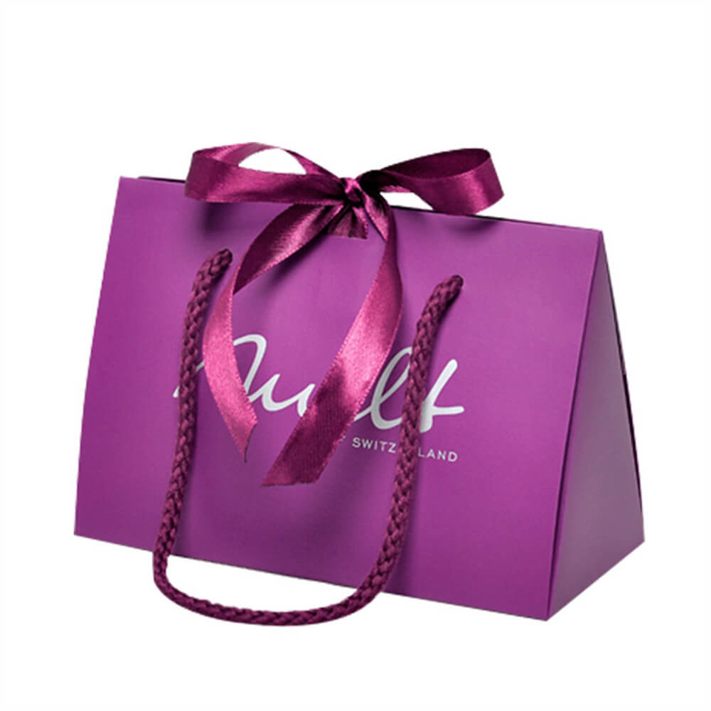Luxury Gift Bag Ideas | Literacy Ontario Central South